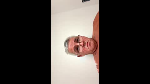 OldrM online show from 09/15/25, 09:37