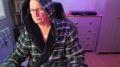 oldveteranuk online show from 12/22/25, 05:26