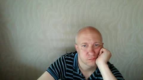 Snapshot of oleg365 chatting on 05/08/26, 06:30 figaro online show from 05/08/26, 06:30