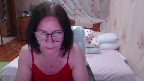 Snapshot of olgahottie chatting on 09/18/25, 12:18 OlgaHottie online show from 09/18/25, 12:18
