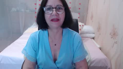 Snapshot of olgahottie chatting on 10/06/25, 11:24 OlgaHottie online show from 10/06/25, 11:24