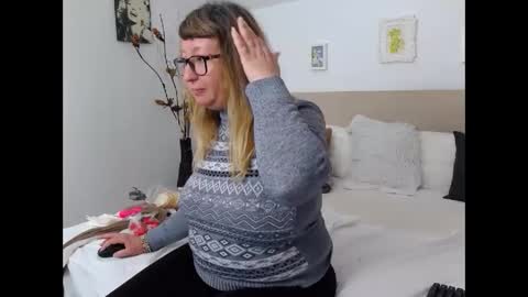 Olga Pavlova online show from 04/15/26, 11:39