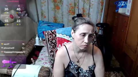 Olguscha online show from 10/19/25, 11:11