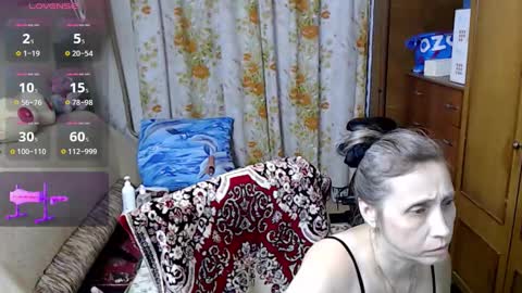 Olguscha online show from 10/21/25, 12:39