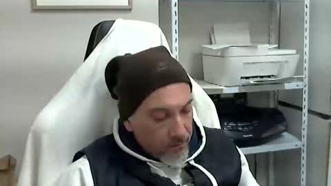 Snapshot of olimpio1230 chatting on 12/11/24, 08:39 olimpio1230 online show from 12/11/24, 08:39