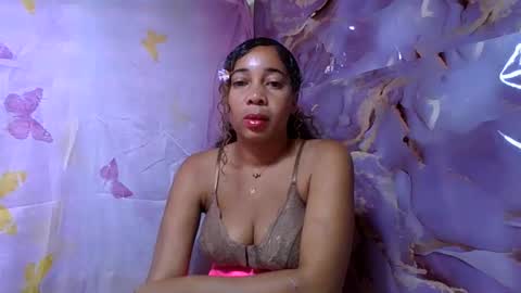 Snapshot of olinaa chatting on 06/06/26, 05:12 olinaa online show from 06/06/26, 05:12