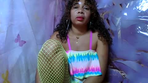 Snapshot of olinaa chatting on 06/24/26, 06:01 olinaa online show from 06/24/26, 06:01