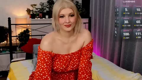 OliSunny Olivia online show from 12/26/24, 03:16