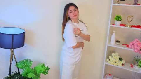 Lana online show from 04/24/26, 06:32