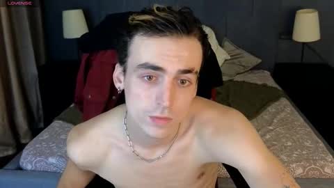 Snapshot of oliver__martinez chatting on 09/12/25, 03:06 OLIVER MARTINEZ online show from 09/12/25, 03:06