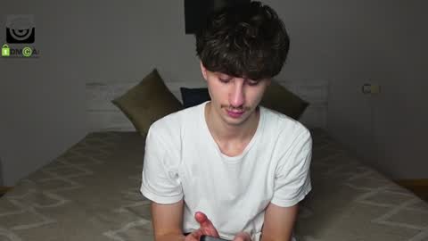 Oliver  Kaen online show from 12/02/24, 04:09