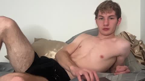 Snapshot of oliver_beck chatting on 12/31/24, 02:08 Oliver Beck online show from 12/31/24, 02:08