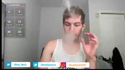 Snapshot of oliver_beck chatting on 09/08/25, 07:24 Oliver Beck online show from 09/08/25, 07:24