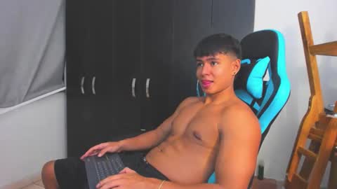 Oliver bray online show from 12/02/25, 09:43