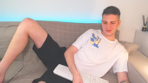 Oliver online show from 01/16/25, 06:16