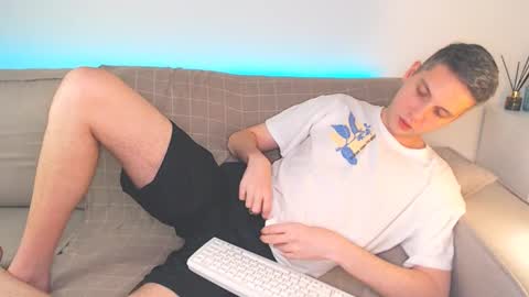 Oliver online show from 01/22/25, 07:13