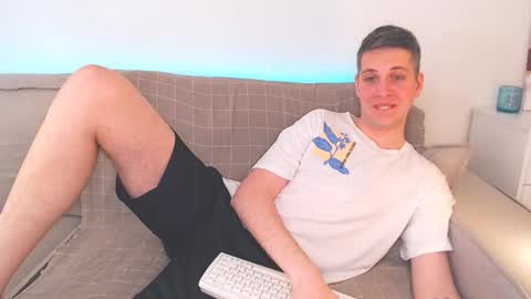 Oliver online show from 02/28/25, 01:47