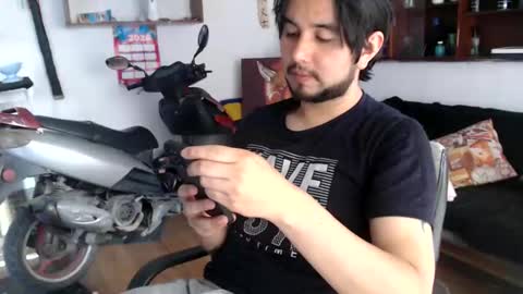 Snapshot of oliver_laid_2023 chatting on 05/16/26, 07:45 oliver_laid_2023 online show from 05/16/26, 07:45