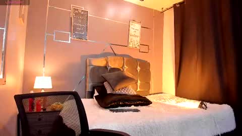 Snapshot of oliver_mr_ chatting on 09/16/25, 07:26 oliver mr online show from 09/16/25, 07:26