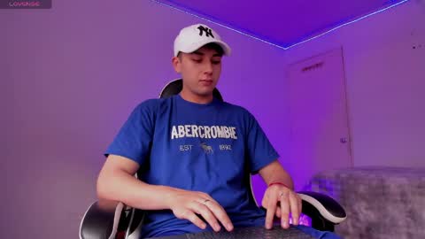 OLIVER online show from 04/09/26, 05:51