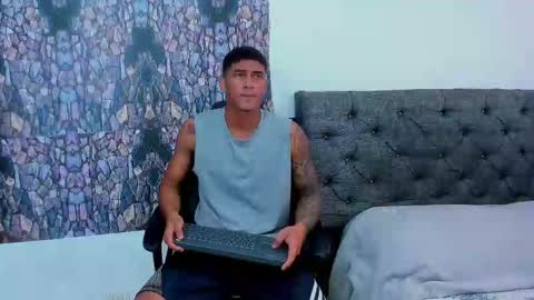 Snapshot of oliver_smith_2 chatting on 03/01/25, 02:55 oliver_smith_2 online show from 03/01/25, 02:55