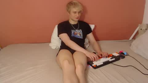 Oliver online show from 04/20/26, 01:19