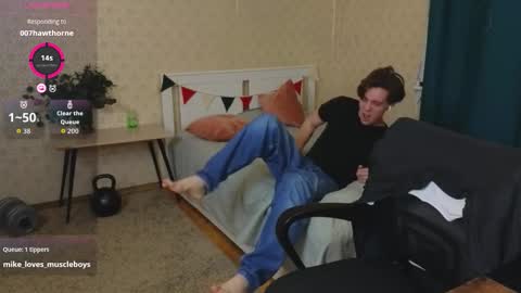 Oliver Evans online show from 10/06/25, 12:41