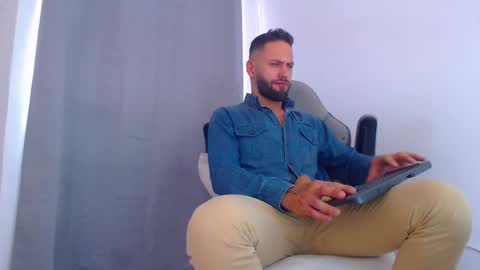 oliver online show from 12/13/24, 07:21