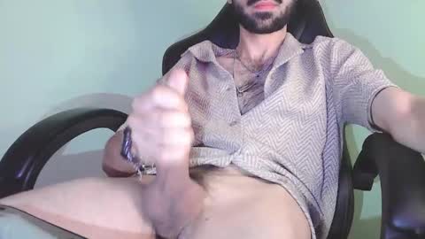 Oliver online show from 04/11/26, 04:00