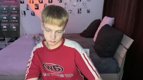 oliver online show from 09/24/25, 09:23