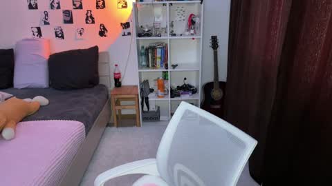 oliver online show from 09/29/25, 10:31