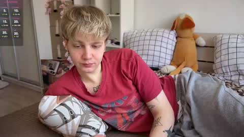 oliver online show from 04/19/26, 09:52