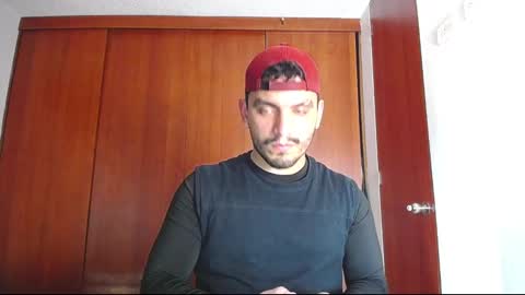 Snapshot of olivervitale chatting on 01/09/25, 07:08 Oliver online show from 01/09/25, 07:08