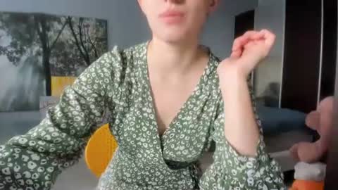 Snapshot of olivia__dream chatting on 06/15/26, 03:36 olivia__dream online show from 06/15/26, 03:36