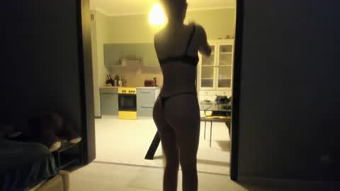 Snapshot of olivia__dream chatting on 06/21/26, 10:23 olivia__dream online show from 06/21/26, 10:23