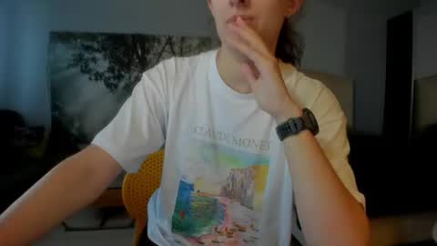 Snapshot of olivia__dream chatting on 07/06/26, 06:32 olivia__dream online show from 07/06/26, 06:32