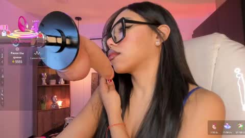 Olivia online show from 02/21/25, 04:18