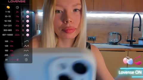 Olivia 3 online show from 02/08/26, 09:29