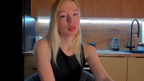 Olivia 3 online show from 02/28/26, 10:33