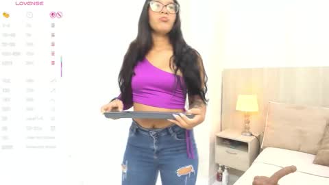 Olivia online show from 03/06/26, 10:56