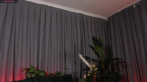SaraConor online show from 05/16/26, 07:27