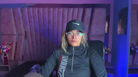  OLIVIA  online show from 01/21/25, 02:11