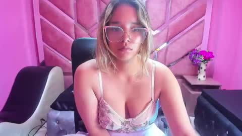  OLIVIA  online show from 01/26/25, 03:48