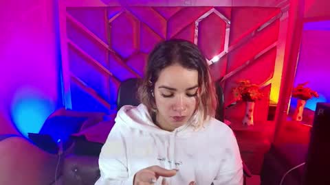  OLIVIA  online show from 12/21/25, 03:46