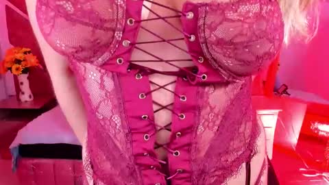  OLIVIA  online show from 04/26/26, 03:48