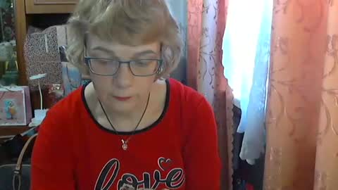 Olivia Mia online show from 03/12/26, 08:20