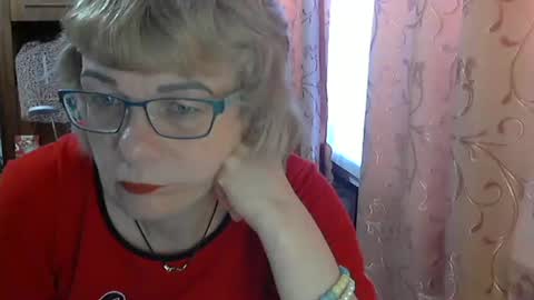 Olivia Mia online show from 04/14/26, 07:03