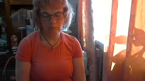 Olivia Mia online show from 05/16/26, 11:53