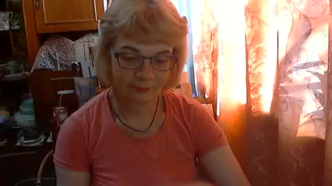 Olivia Mia online show from 06/19/26, 02:54