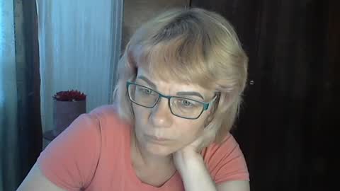 Olivia Mia online show from 07/07/26, 10:30